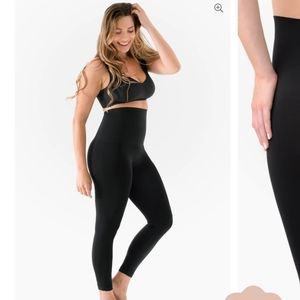 BELLY BANDIT®Mother Tucker® Postpartum Shapewear Leggings